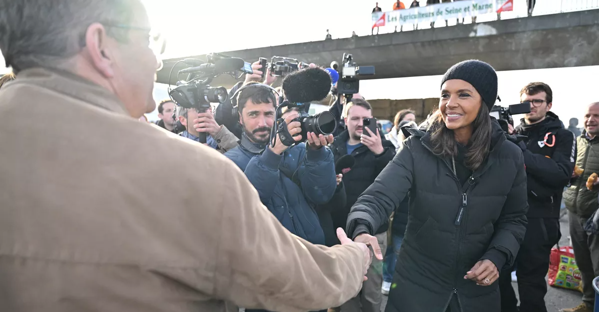 Capture decran 2024 12 08 190845 Karine Le Marchand