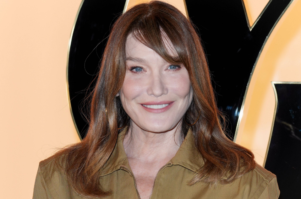 Capture decran 2024 12 08 192051 Carla Bruni