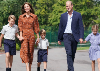 La famille royale britannique s’agrandit : on parie que George, Charlotte et Louis vont être ravis ! 13 La famille royale britannique s’agrandit : on parie que George, Charlotte et Louis vont être ravis ! La famille royale britannique s’agrandit : on parie que George, Charlotte et Louis vont être ravis !