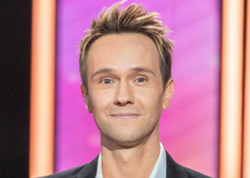 "Ce sera particulier" : Cyril Féraud se confie sur son tout premier Noël avec son fils Tim, en famille 11 "Ce sera particulier" : Cyril Féraud se confie sur son tout premier Noël avec son fils Tim, en famille « Ce sera particulier » : Cyril Féraud se confie sur son tout premier Noël avec son fils Tim, en famille