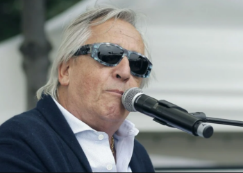 Gilbert Montagné condamné pour plagiat à cause de cette chanson emblématique 18 Gilbert Montagné condamné pour plagiat à cause de cette chanson emblématique Gilbert Montagné condamné pour plagiat à cause de cette chanson emblématique