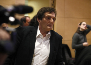 Pierre Palmade en prison : son incarcération éprouvante pour les gardiens ? Les langues se délient 12 Pierre Palmade en prison : son incarcération éprouvante pour les gardiens ? Les langues se délient Pierre Palmade en prison : son incarcération éprouvante pour les gardiens ? Les langues se délient