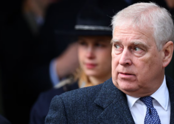 Prince Andrew : empêtré dans un nouveau scandale, le frère de Charles III ne passera pas Noël avec la famille royale 9 Prince Andrew : empêtré dans un nouveau scandale, le frère de Charles III ne passera pas Noël avec la famille royale Prince Andrew : empêtré dans un nouveau scandale, le frère de Charles III ne passera pas Noël avec la famille royale