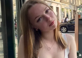 Décès de Lina : L’adolescente aurait été étran*lée avec la lanière d’un sac en tissu 6 Décès de Lina : L’adolescente aurait été étran*lée avec la lanière d’un sac en tissu Décès de Lina : L’adolescente aurait été étran*lée avec la lanière d’un sac en tissu