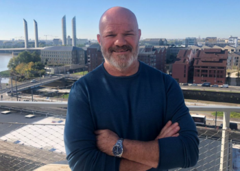 « Tous les cuisiniers ont perdu une grand-mère » : Philippe Etchebest bouleversé par la mort de Maïté, il lui rend hommage