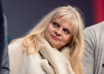 "Je n'en dors plus..." : Isabelle Nanty révèle cet aspect de sa carrière sur lequel elle a tiré un trait 16 "Je n'en dors plus..." : Isabelle Nanty révèle cet aspect de sa carrière sur lequel elle a tiré un trait « Je n’en dors plus… » : Isabelle Nanty révèle cet aspect de sa carrière sur lequel elle a tiré un trait