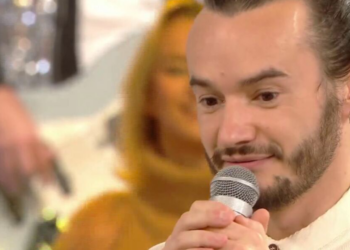 Benoît (N'oubliez pas les paroles) : Le nouveau Maestro s'est fixé un sacré défi, une métamorphose attendue 14 Benoît (N'oubliez pas les paroles) : Le nouveau Maestro s'est fixé un sacré défi, une métamorphose attendue Benoît (N’oubliez pas les paroles) : Le nouveau Maestro s’est fixé un sacré défi, une métamorphose attendue