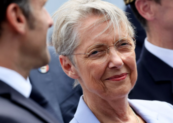 Elisabeth Borne est-elle en couple ? 8 Elisabeth Borne est-elle en couple ? Elisabeth Borne est-elle en couple ?