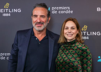 Pour sa fille Jeanne qu'il a eue avec Nathalie Péchalat, Jean Dujardin a pris une grande décision : "Je ne voulais pas..." 6 Pour sa fille Jeanne qu'il a eue avec Nathalie Péchalat, Jean Dujardin a pris une grande décision : "Je ne voulais pas..." Pour sa fille Jeanne qu’il a eue avec Nathalie Péchalat, Jean Dujardin a pris une grande décision : « Je ne voulais pas… »