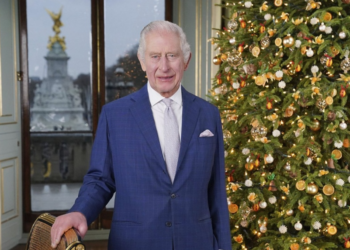 "Épuisé" et "mince" : un proche de Charles III donne des nouvelles peu rassurantes sur son état de santé 12 "Épuisé" et "mince" : un proche de Charles III donne des nouvelles peu rassurantes sur son état de santé « Épuisé » et « mince » : un proche de Charles III donne des nouvelles peu rassurantes sur son état de santé