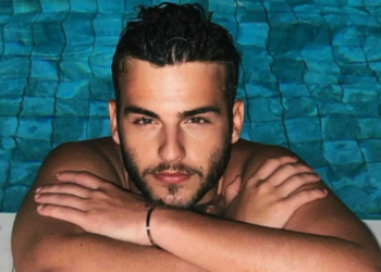 Simon Castaldi : deux jours après sa rupture avec Cassandra, il sort du silence 7 Simon Castaldi : deux jours après sa rupture avec Cassandra, il sort du silence Simon Castaldi : deux jours après sa rupture avec Cassandra, il sort du silence