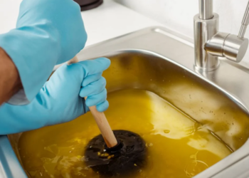 Votre évier ne sera plus jamais bouché avec cette astuce de plombier simple et méconnue 18 Votre évier ne sera plus jamais bouché avec cette astuce de plombier simple et méconnue Votre évier ne sera plus jamais bouché avec cette astuce de plombier simple et méconnue