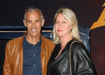 Luana Belmondo divorcée : Paul Belmondo plus entouré que jamais pour ses premières fêtes de célibataire 6 Luana Belmondo divorcée : Paul Belmondo plus entouré que jamais pour ses premières fêtes de célibataire Luana Belmondo divorcée : Paul Belmondo plus entouré que jamais pour ses premières fêtes de célibataire