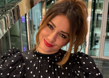 « C’est vraiment injuste… » : Delphine Wespiser balance sur sa séparation avec Roger et fait une grosse révélation sur sa situation amoureuse !