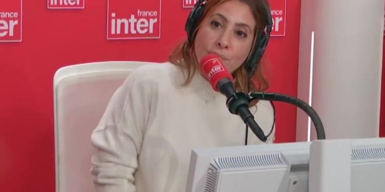 Capture decran 2025 01 08 205211 Léa Salamé