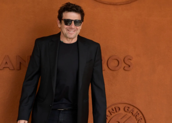 "Une peine indicible" : comme Laeticia Hallyday, Patrick Bruel et Nadia Farès ont vu leur maison partir en fumée à Los Angeles 13 "Une peine indicible" : comme Laeticia Hallyday, Patrick Bruel et Nadia Farès ont vu leur maison partir en fumée à Los Angeles « Une peine indicible » : comme Laeticia Hallyday, Patrick Bruel et Nadia Farès ont vu leur maison partir en fumée à Los Angeles