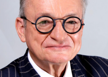 Le journaliste gastronomique Jean-Luc Petitrenaud, ancien animateur d'émissions culinaires, est mort à l'âge de 74 ans 8 Le journaliste gastronomique Jean-Luc Petitrenaud, ancien animateur d'émissions culinaires, est mort à l'âge de 74 ans Le journaliste gastronomique Jean-Luc Petitrenaud, ancien animateur d’émissions culinaires, est mort à l’âge de 74 ans