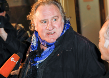 Gérard Depardieu accusé de vi*l : dans l’ombre, la rebuffade de l’acteur 10 Gérard Depardieu accusé de vi*l : dans l’ombre, la rebuffade de l’acteur Gérard Depardieu accusé de vi*l : dans l’ombre, la rebuffade de l’acteur
