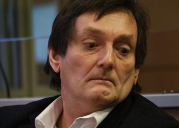 Pierre Palmade en danger ? Incident très étrange en prison, l’humoriste a peut-être échappé au pire 14 Pierre Palmade en danger ? Incident très étrange en prison, l’humoriste a peut-être échappé au pire Pierre Palmade en danger ? Incident très étrange en prison, l’humoriste a peut-être échappé au pire