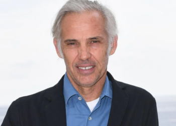 Paul Belmondo en couple avec Séverine : séparé de Luana, il quitte la France pour cette destination paradisiaque 11 Paul Belmondo en couple avec Séverine : séparé de Luana, il quitte la France pour cette destination paradisiaque Paul Belmondo en couple avec Séverine : séparé de Luana, il quitte la France pour cette destination paradisiaque