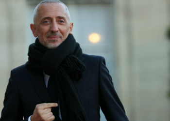 "On va donner la priorité aux artistes locaux": Gad Elmaleh ouvre un comédie club à Marseille 12 "On va donner la priorité aux artistes locaux": Gad Elmaleh ouvre un comédie club à Marseille « On va donner la priorité aux artistes locaux »: Gad Elmaleh ouvre un comédie club à Marseille