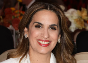 Sonia Mabrouk maman comblée à 46 ans : elle dévoile une rare et belle photo avec sa fille Soraya