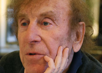 Alain Souchon pas au top de sa forme, ce drôle de conseil de la part de son médecin pour qu'il remonte la pente 13 Alain Souchon pas au top de sa forme, ce drôle de conseil de la part de son médecin pour qu'il remonte la pente Alain Souchon pas au top de sa forme, ce drôle de conseil de la part de son médecin pour qu’il remonte la pente