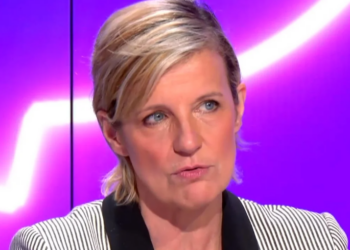 Céline Géraud avoue son coup de cœur pour Cyril Hanouna : "Je tape dans le boss direct" 18 Céline Géraud avoue son coup de cœur pour Cyril Hanouna : "Je tape dans le boss direct" Céline Géraud avoue son coup de cœur pour Cyril Hanouna : « Je tape dans le boss direct »