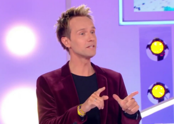 "Tellement mérité" : Cyril Féraud félicite Vincent Lagaf en pleine émission pour le succès du Bigdil (ZAPTV) 15 "Tellement mérité" : Cyril Féraud félicite Vincent Lagaf en pleine émission pour le succès du Bigdil (ZAPTV) « Tellement mérité » : Cyril Féraud félicite Vincent Lagaf en pleine émission pour le succès du Bigdil (ZAPTV)