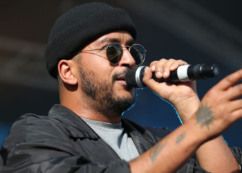 Slimane accusé: le chanteur entendu par la police à Saint-Etienne 13 Slimane accusé: le chanteur entendu par la police à Saint-Etienne Slimane accusé: le chanteur entendu par la police à Saint-Etienne