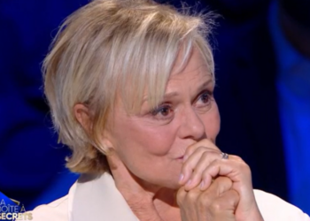 "Beaucoup plus qu'un..." : Muriel Robin en larmes en retrouvant son "fils" 15 "Beaucoup plus qu'un..." : Muriel Robin en larmes en retrouvant son "fils" « Beaucoup plus qu’un… » : Muriel Robin en larmes en retrouvant son « fils »