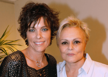 Muriel Robin et sa femme Anne Le Nen à la tête d'un business novateur qui rencontre un grand succès 2 Muriel Robin et sa femme Anne Le Nen à la tête d'un business novateur qui rencontre un grand succès Muriel Robin et sa femme Anne Le Nen à la tête d’un business novateur qui rencontre un grand succès