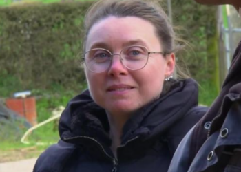 « Largement plus beau que l’autre » : Véronique (L’amour est dans le pré) pose avec son compagnon, son ex Charles en prend pour son grade !