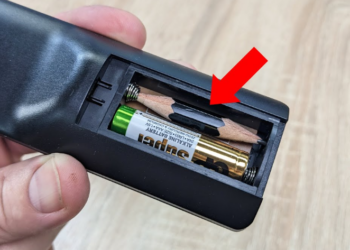 La télécommande ne tombe plus en panne de pile grâce à cette astuce