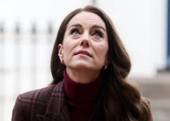 Kate Middleton : son frère James dévoile une photo de famille personnelle pour l’anniversaire de leur mère