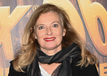“Il ne me restait que peu de temps” : Valérie Trierweiler a retrouvé l’amour à 59 ans !