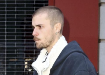 Justin Bieber méconnaissable : maigreur et regard vide, il n’est plus que l’ombre de lui-même et son apparence inquiète 15 Justin Bieber méconnaissable : maigreur et regard vide, il n’est plus que l’ombre de lui-même et son apparence inquiète Justin Bieber méconnaissable : maigreur et regard vide, il n’est plus que l’ombre de lui-même et son apparence inquiète