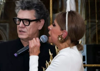 Marc Lavoine : Sa soirée festive loin d'Adriana Karembeu mais bien accompagné dans un lieu prestigieux 12 Marc Lavoine : Sa soirée festive loin d'Adriana Karembeu mais bien accompagné dans un lieu prestigieux Marc Lavoine : Sa soirée festive loin d’Adriana Karembeu mais bien accompagné dans un lieu prestigieux