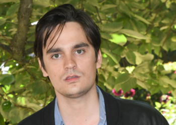 Alain-Fabien Delon bientôt papa : sa compagne, Laura Bensadoun, est enceinte ! 7 Alain-Fabien Delon bientôt papa : sa compagne, Laura Bensadoun, est enceinte ! Alain-Fabien Delon bientôt papa : sa compagne, Laura Bensadoun, est enceinte !