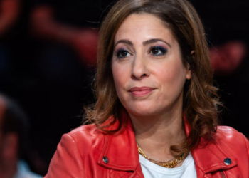 "Vous n'êtes malheureusement plus tout jeune" : Léa Salamé indélicate en direct, son invité se rappellera de ses gros sabots 17 "Vous n'êtes malheureusement plus tout jeune" : Léa Salamé indélicate en direct, son invité se rappellera de ses gros sabots « Vous n’êtes malheureusement plus tout jeune » : Léa Salamé indélicate en direct, son invité se rappellera de ses gros sabots