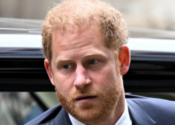 Prince Harry : un de ses anciens domestiques le ridiculise en dévoilant ses travers 16 Prince Harry : un de ses anciens domestiques le ridiculise en dévoilant ses travers Prince Harry : un de ses anciens domestiques le ridiculise en dévoilant ses travers