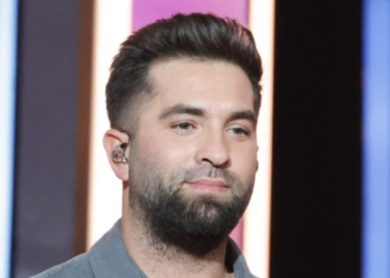 Kendji Girac aux anges : ce nouveau projet particulièrement attendu avec une icône de la musique italienne enflamme la Toile 1 Kendji Girac aux anges : ce nouveau projet particulièrement attendu avec une icône de la musique italienne enflamme la Toile Kendji Girac aux anges : ce nouveau projet particulièrement attendu avec une icône de la musique italienne enflamme la Toile