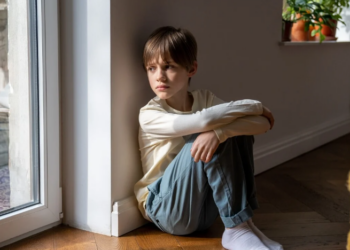 Les adultes qui ont coupé les ponts avec leurs parents ont généralement vécu ce traumatisme dans leur enfance 6 Les adultes qui ont coupé les ponts avec leurs parents ont généralement vécu ce traumatisme dans leur enfance Les adultes qui ont coupé les ponts avec leurs parents ont généralement vécu ce traumatisme dans leur enfance