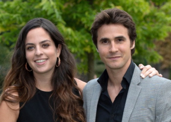 "Ta trahison m’a prouvé que..." : le mari d’Anouchka Delon sort du silence après les révélations sur leur séparation 5 "Ta trahison m’a prouvé que..." : le mari d’Anouchka Delon sort du silence après les révélations sur leur séparation « Ta trahison m’a prouvé que… » : le mari d’Anouchka Delon sort du silence après les révélations sur leur séparation