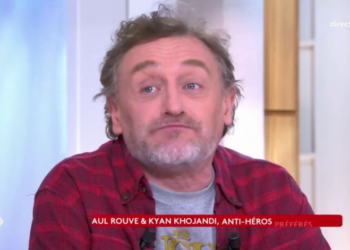 "Non, c’est un peu complètement con": Jean-Paul Rouve recadre Anne-Élisabeth Lemoine en plein direct dans C à vous (ZAPTV) 15 "Non, c’est un peu complètement con": Jean-Paul Rouve recadre Anne-Élisabeth Lemoine en plein direct dans C à vous (ZAPTV) « Non, c’est un peu complètement con »: Jean-Paul Rouve recadre Anne-Élisabeth Lemoine en plein direct dans C à vous (ZAPTV)