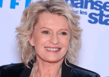 DALS 2025 : "Un triomphe", Sophie Davant rit jaune après sa première danse 18 DALS 2025 : "Un triomphe", Sophie Davant rit jaune après sa première danse DALS 2025 : « Un triomphe », Sophie Davant rit jaune après sa première danse