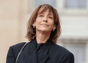 "Ça n'a choqué personne" : Sophie Marceau violemment insultée par Gérard Depardieu et Maurice Pialat à la télévision 4 "Ça n'a choqué personne" : Sophie Marceau violemment insultée par Gérard Depardieu et Maurice Pialat à la télévision « Ça n’a choqué personne » : Sophie Marceau violemment insultée par Gérard Depardieu et Maurice Pialat à la télévision