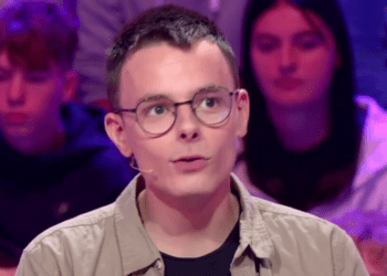 Émilien évoque le rythme intense des 12 coups de midi : "C’est surprenant à quel point les sessions de tournage peuvent me fatiguer" 11 Émilien évoque le rythme intense des 12 coups de midi : "C’est surprenant à quel point les sessions de tournage peuvent me fatiguer" Émilien évoque le rythme intense des 12 coups de midi : « C’est surprenant à quel point les sessions de tournage peuvent me fatiguer »