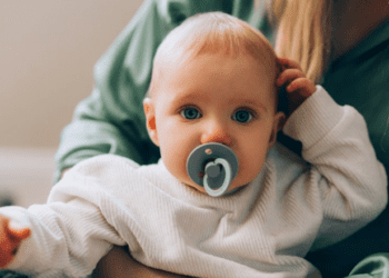 Ce prénom masculin d’origine germanique, porté par le fils de Vianney, est de plus en plus populaire depuis les années 2000 7 Ce prénom masculin d’origine germanique, porté par le fils de Vianney, est de plus en plus populaire depuis les années 2000 Ce prénom masculin d’origine germanique, porté par le fils de Vianney, est de plus en plus populaire depuis les années 2000