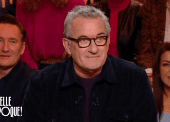 Christophe Dechavanne : l’animateur positif à cause d’une femme ? “Nombreux aller-retours aux toilettes” 12 Christophe Dechavanne : l’animateur positif à cause d’une femme ? “Nombreux aller-retours aux toilettes” Christophe Dechavanne : l’animateur positif à cause d’une femme ? “Nombreux aller-retours aux toilettes”